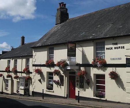 The Pack Horse Hotell South Brent Exteriör bild